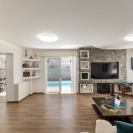 Accomoteleia Crystal Lagoon Villa Protaras Esterno foto